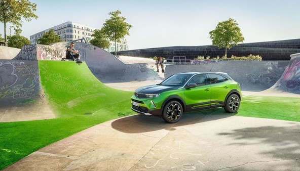 Obilo vznemirjenja: Nova Opel Mokka je električna in polna energije