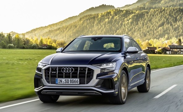 Suverena zmogljivost: Audi SQ7 in Audi SQ8 z motorjem V8 TFSI