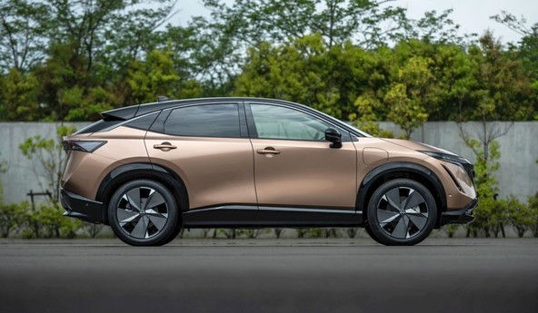 Nissan Ariya: Povsem električni crossover za novo ero