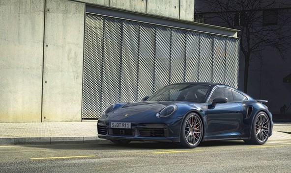 Porsche 911 Turbo: Že 45 let postavlja standarde
