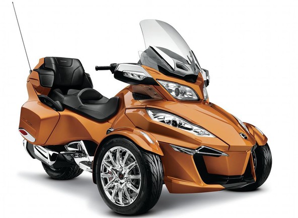 BRP can-am spyder RT: Nov 3-valjni pogonski sklop