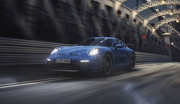 Porsche 911 GT3: Vrhunski športnik z dirkalnim podvozjem in visokoučinkovito aerodinamiko
