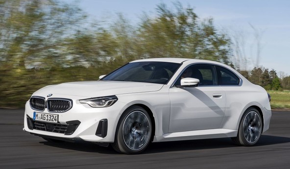 Novi BMW serije 2 Coupé: Utelešenje športne moči v zgoščeni obliki