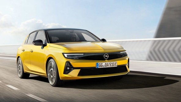Nova Opel Astra: Samozavestna in v koraku s prihodnostjo
