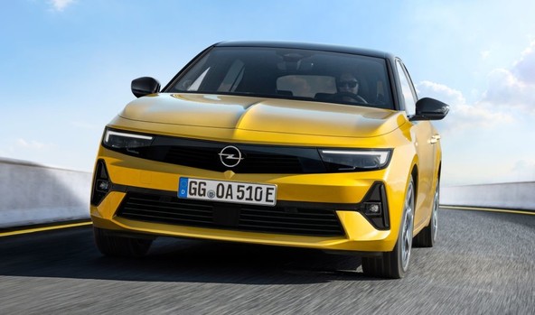 Začetek prodaje nove Opel Astre v Sloveniji: Astra kot 5-vratna kombilimuzina ali uporabni Sports Tourer