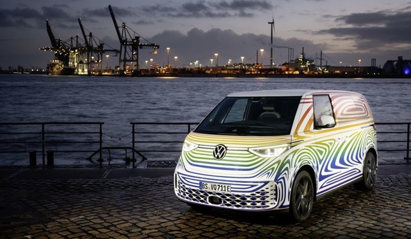 Ponovno rojstvo legende: Začelo se je odštevanje do električnega ID. Buzza!