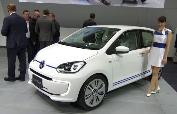 Volkswagnova študija twin up!: Priključni (plug-in) hibrid, specializiran za mestno vožnjo