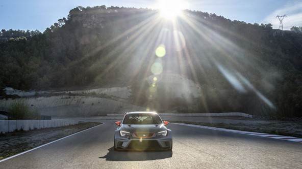 SEAT Leon Cup Racer: Vozilo za razburljivo amaterski športni avtomobilizem