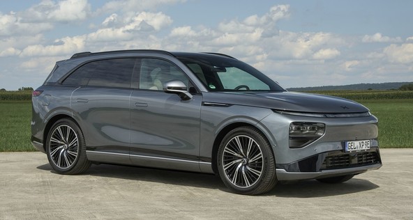 Novi XPENG G9 postavlja standard: Vodilni na področju hitrosti polnjenja, inovacij, inteligence in trajnosti 