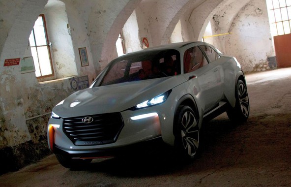 Hyundai Intrado: Študija, ki nakazuje smernice novega crossoverja B-segmenta