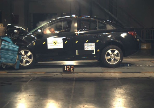 Chevrolet cruze : Pet zvezdic za najvišjo stopnjo varnosti