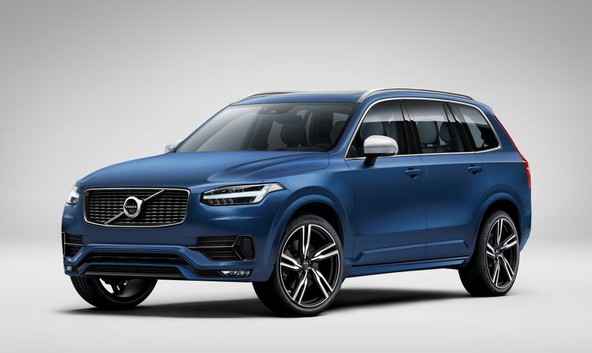 Volvo XC90 R-Design: Vpadljiv avto, ki se ponaša z dinamičnim izgledom