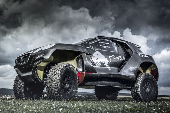Peugeot 2008 DKR: Peugeotov športni terenec pridno požira kilometre