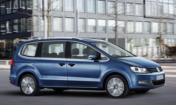 Volkswagen : Sejemska premiera Sharana v Ženevi