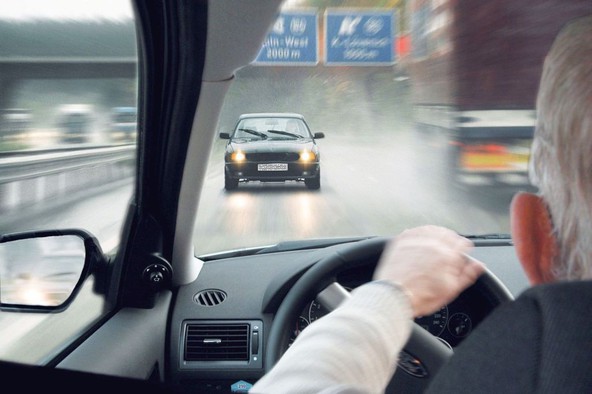 Avto-moto zveza Slovenije: Vožnja v nasprotno smer po slovenskih avtocestah – strokovni posvet