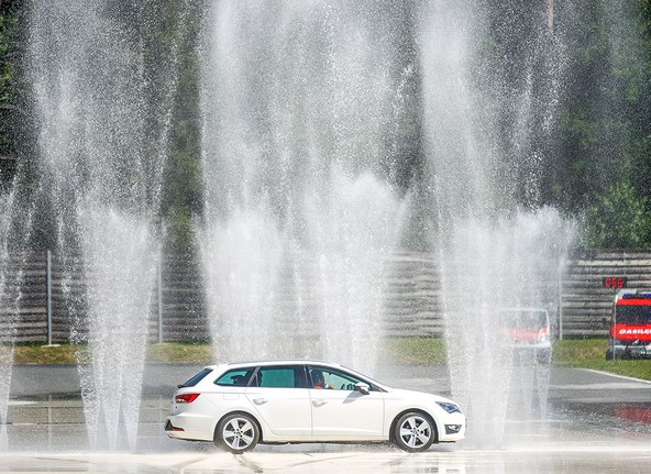 Celodnevna adrenalinska zabava za vse generacije: 20. junij je rezerviran za SEAT-ov Cupra dan, Vransko – AMZS Center varne vožnje