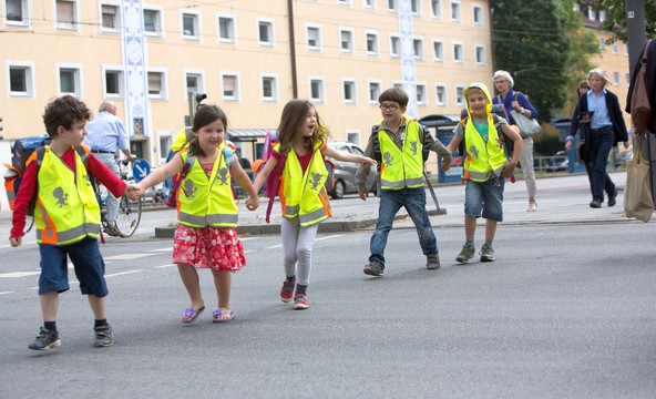 Izzivi in zaveza vladnih in nevladnih organizacij: Priznanje iz Bruslja – Slovenija dosegla najboljši rezultat na področju varnosti v cestnem prometu