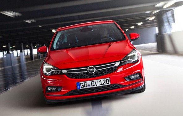 Lahkotno lahka - nova Opel Astra: Kompaktnejša, lažja in gospodarnejša