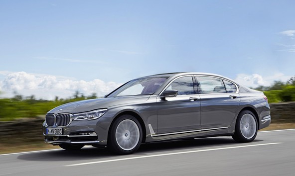 Ekskluzivni produkti za potovanje v novem BMW serije 7: BMW in Montblanc predstavljata posebno izdajo »Montblanc za BMW«