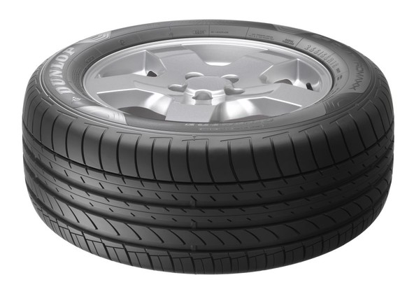 Dunlop SP QuattroMaxx: Z dizajnom bočnice, izdelanim v Pininfarini