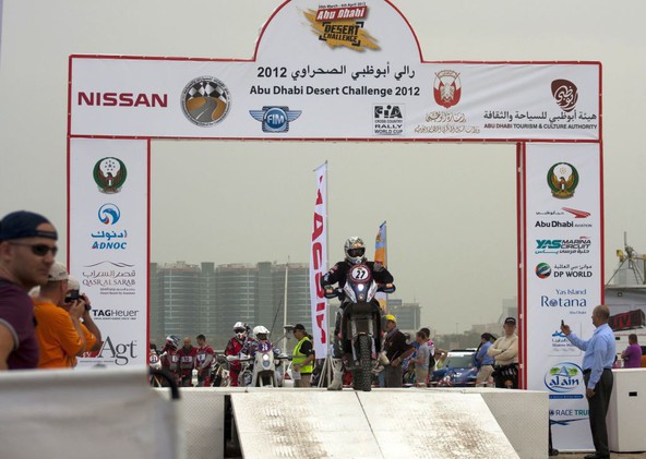 Abu Dhabi Desert Challenge 2012: Stanovnik prvo etapo Puščavskega izziva končal na 15. mestu