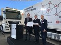 Povezana vozila za potrebe logističnega sektorja: MAN je družbi DB Schenker dostavil prva omrežno vodena vozila