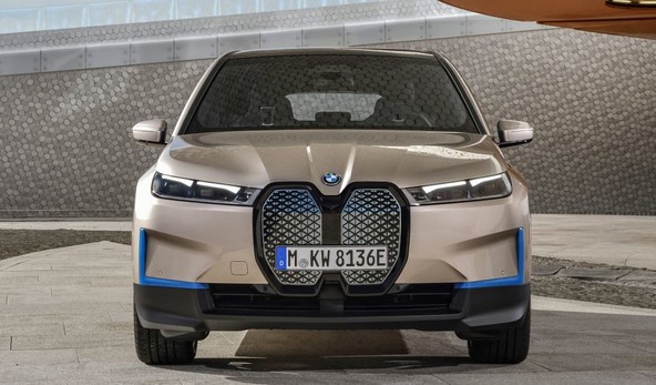 BMW iX: Vizija se spreminja v resničnost