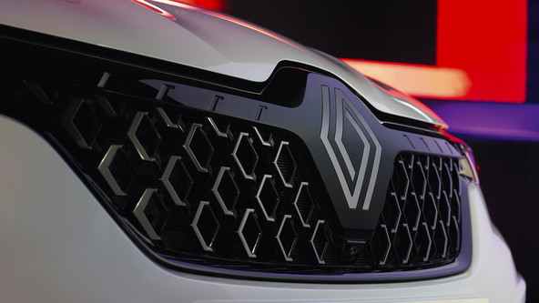 ŠE BOLJ IKONIČEN IN ELEGANTEN: NOVI RENAULT MEGANE CONQUEST