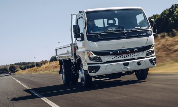 Znamka Daimler Truck FUSO: Celovita posodobitev notranjosti priljubljenega lahkega tovornega vozila Canter