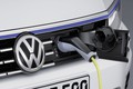 Revija Poslovni Carzine: Ste pripravljeni na električni avtomobil?