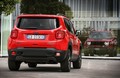 Jeep® Renegade 4xe in Compass 4xe: Prva priključna hibrida znamke Jeep® 