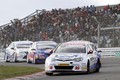 Dunlop se zavezuje, da bo v motošport vnesel več spremenljivk: Vozniki na prvenstvu turnih avtomobilov MSA (BTCC) z Dunlopovimi pnevmatikami še hitrejši