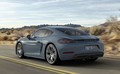 Novi Porsche 718 Cayman: Coupé s sredinsko nameščenim motorjem kot vstopni model zaokroža serijo 718