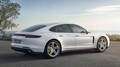 Trajnost in zmogljivost – za Porsche to ni protislovje: Na trg prihaja nova hibridna izvedba Panamere