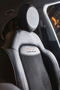 FIAT na mednarodnem avtomobilskem salonu Dubaj 2017: V središču pozornosti je bila posebna serija kultnega modela Fiat 500