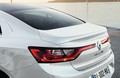 Novi MEGANE GrandCoupé: Dinamična oblika in prestižnejša notranjost nove Renaultove triprostorske limuzine