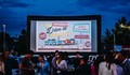 PELJI ME V KINO: SLOVENIJA IZREKLA DOBRODOŠLICO PRVEMU DRIVE-IN KINU