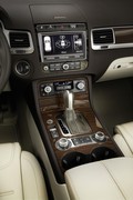 Volkswagen: Touareg z novim dizajnom in novimi tehnologijami