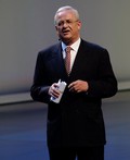 Volkswagen: S polnim zagonom v dobo električnih vozil