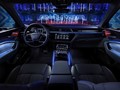 "Audi e-tron extreme", 3. postaja: Royal Danish Playhouse v Kopenhagnu: Oaza miru: prototip Audi e-tron sam na velikem odru