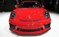 911 za cestne in dirkalne izzive – novi Porsche 911 GT3: Svetovna premiera v Ženevi: močnejši atmosferski motor in podvozje iz dirkalnikov