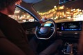 Mobilize Limo: Električna limuzina s povezanimi storitvami za opravljanje prevozov oseb