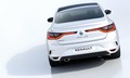 Novi MEGANE GrandCoupé: Dinamična oblika in prestižnejša notranjost nove Renaultove triprostorske limuzine