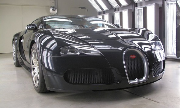 BUGATTI CHIRON: IZDELAVA SUPERAVTOMOBILA