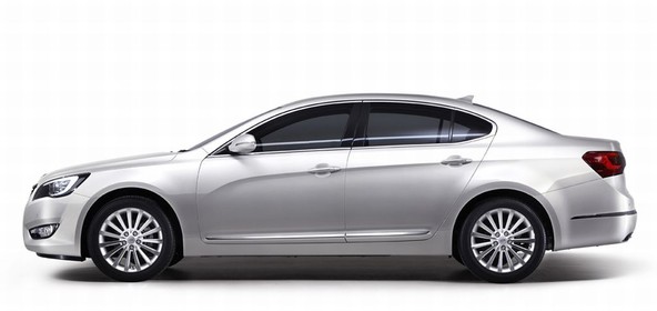 Kia: Nova luksuzna limuzina bo cadenza