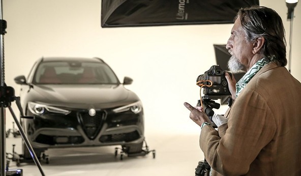 Alfa Romeo Giulia, Stelvio in Giulietta B-Tech: Fotograf Giovanni Gastel upodablja modele Alfa Romeo serije B-Tech