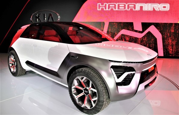 KIA v New Yorku predstavila HabaNiro: Popolnoma električno vozilo s 4-kolesnim pogonom