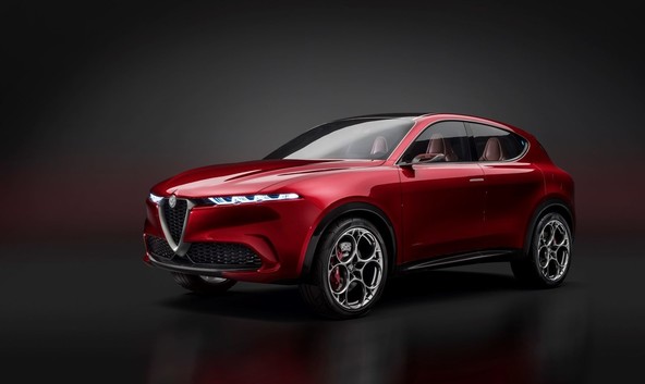 »Car of the Year 2021«: Alfa Romeo Tonale osvojil glasove bralcev revije What Car? 