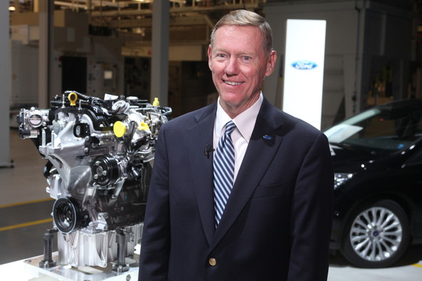 Ford 1.0 EcoBoost: Fordov predsednik Mulally zagnal proizvodnjo tehnološko naprednega motorja