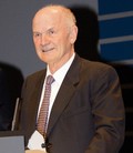 Zastave spustili na pol droga: Volkswagen žaluje za Ferdinandom Piëchom